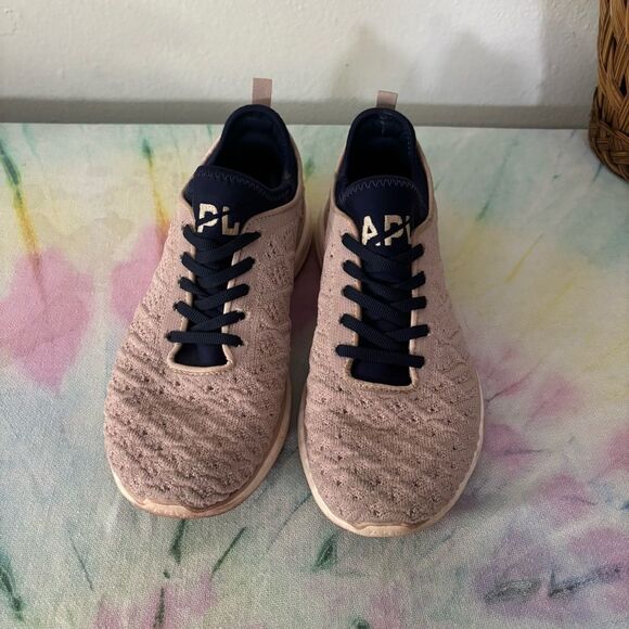 APL 7.5 Pink and Blue Athletic Shoes Lightweight Knit tech loom phantom - Picture 5 of 11